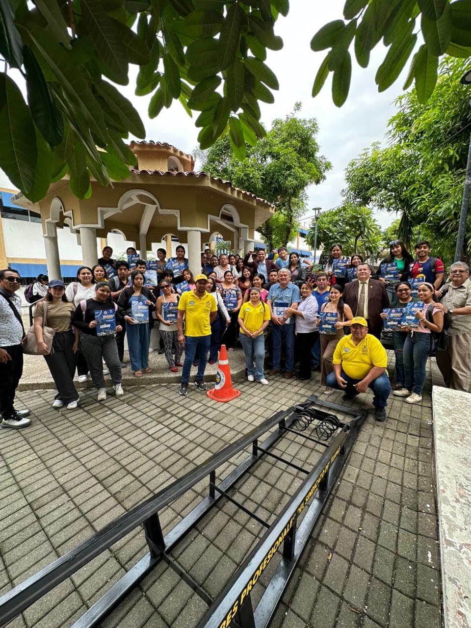 Portada de Capacitación Vial y de Seguridad Ambiental para Estudiantes de Sociología — Facultad de Jurisprudencia, Universidad de Guayaquil